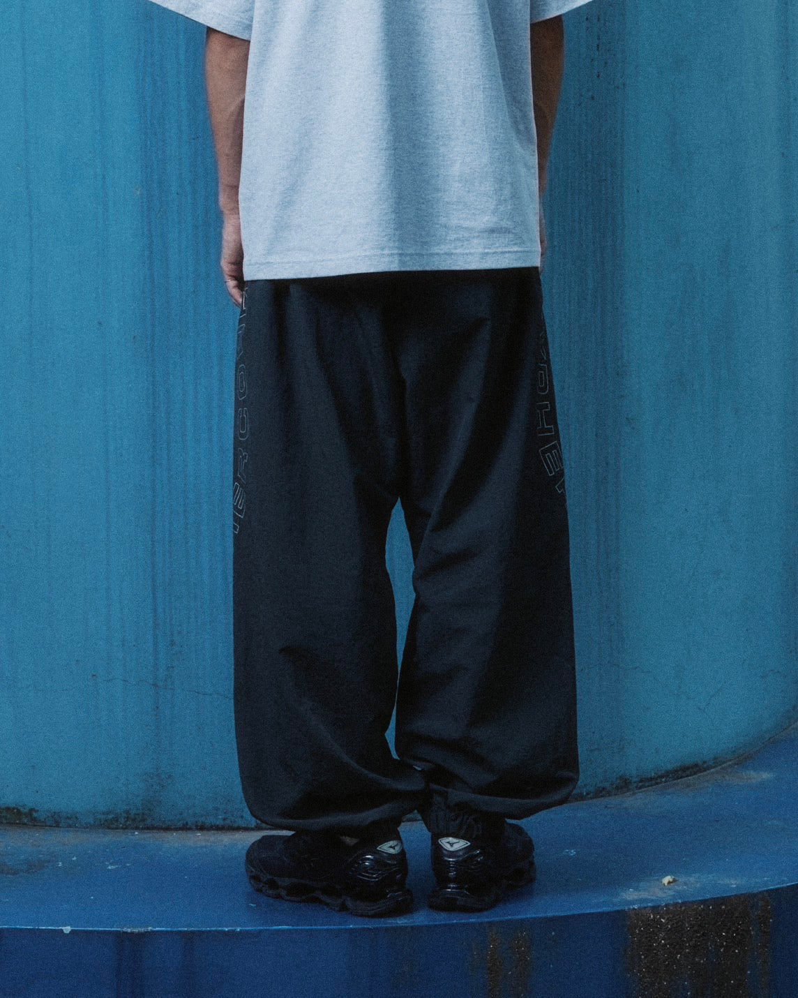 WAVEY GLITTER LOGO NYLON PANTS