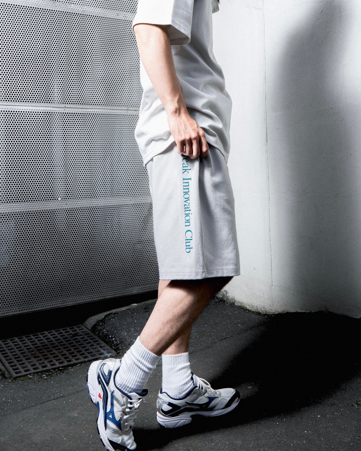 BREAK INNOVATION CLUB SWEAT SHORTS