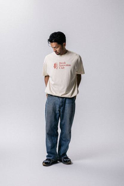 FOAMING SHAPE TEE