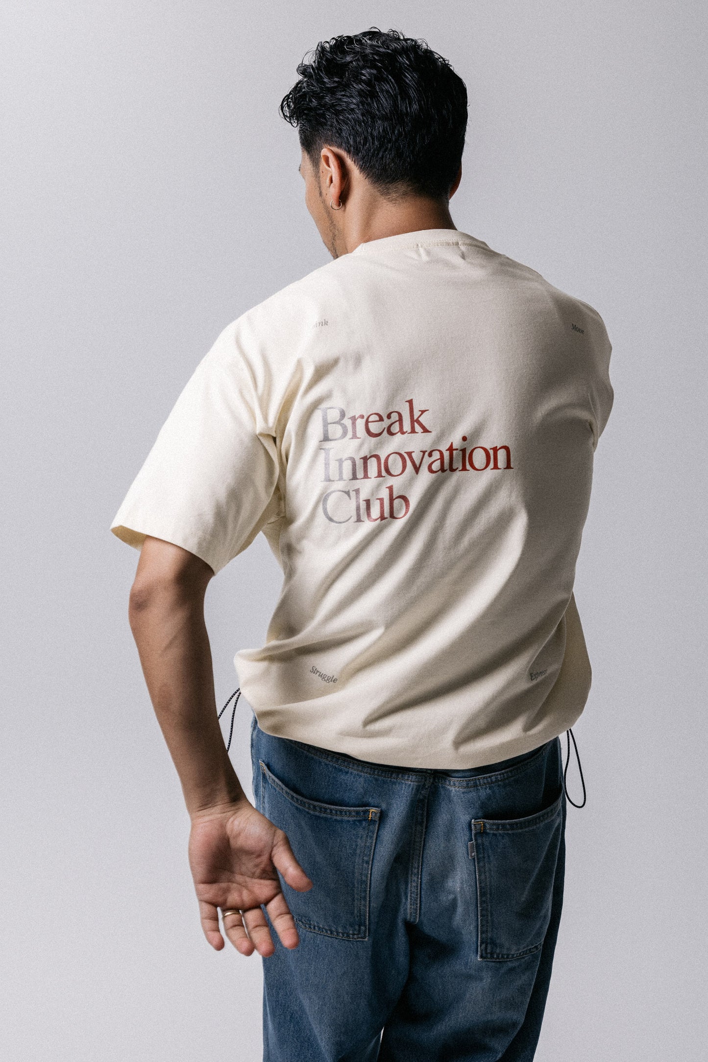 FOAMING SHAPE TEE