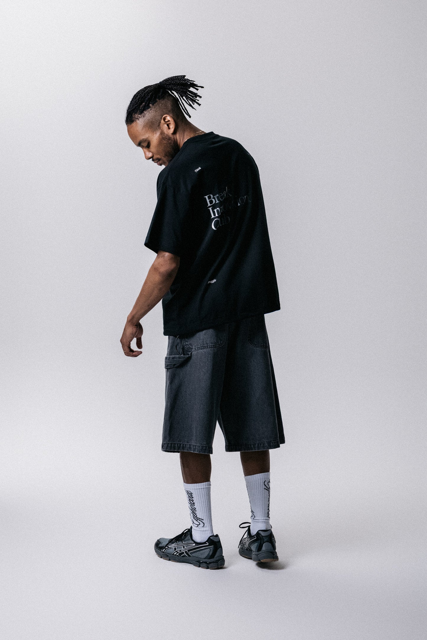 FOAMING SHAPE TEE