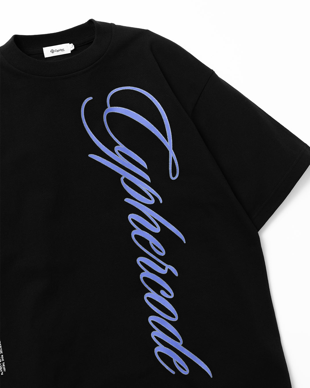 BIG SCRIPT TEE