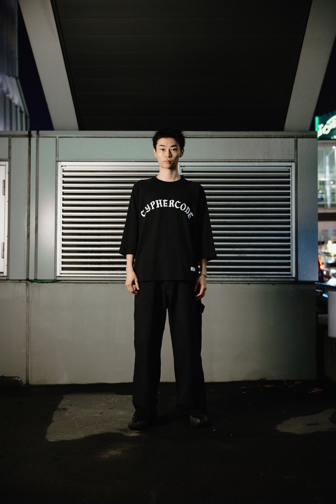 ARCH LOGO ELBOW SLEEVE TEE