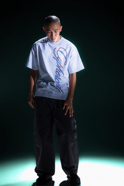 BIG SCRIPT TEE