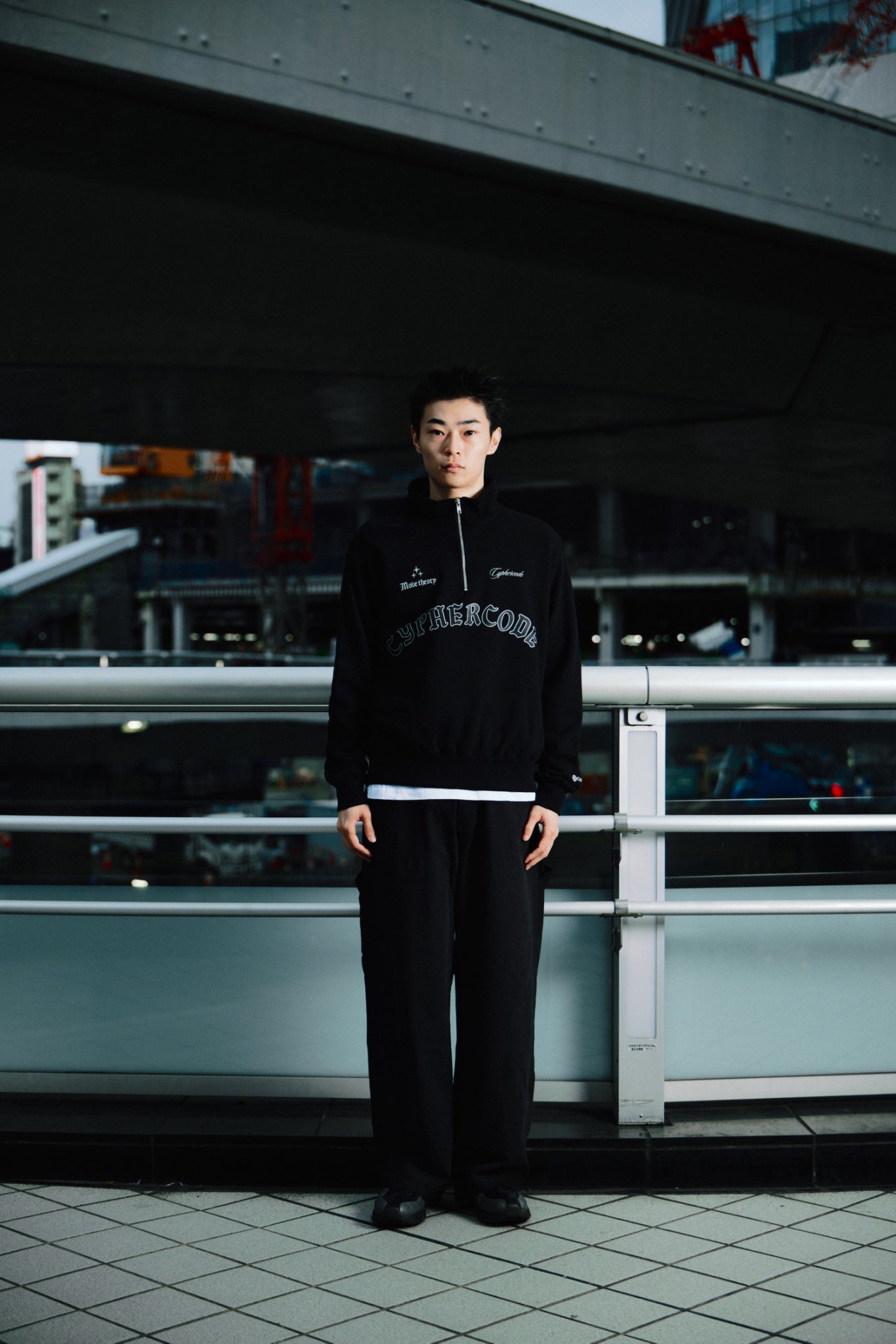 ARCH LOGO HALF ZIP SWEAT