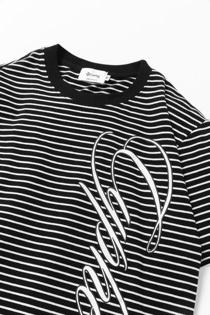 BIG SCRIPT BOARDER TEE