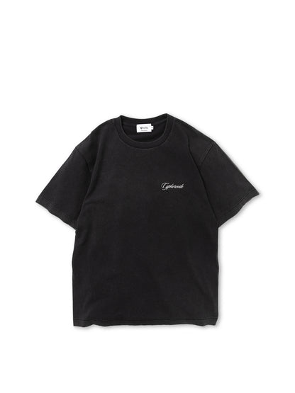 WIDE SCRIPT TEE