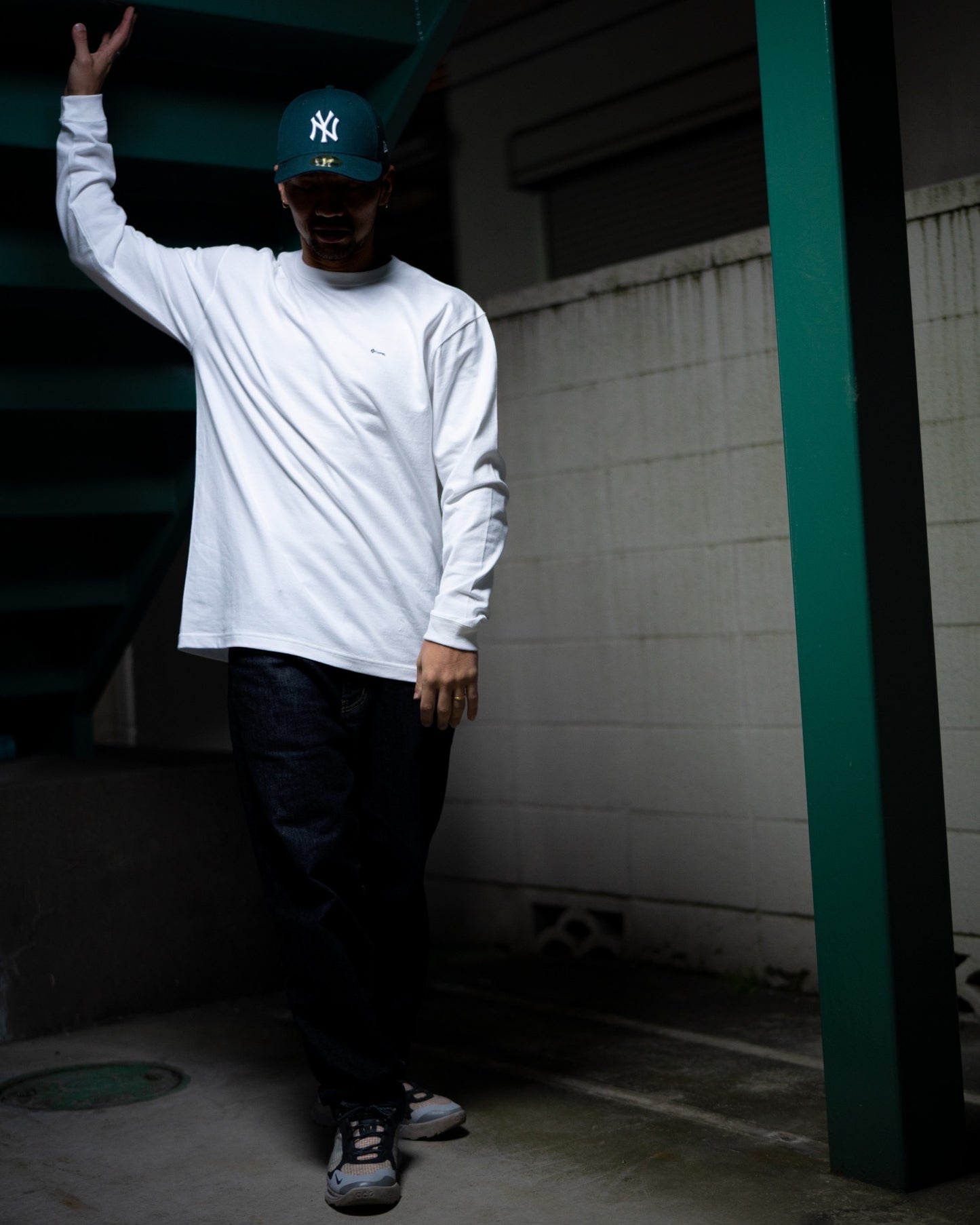 MICRO LOGO L/S TEE